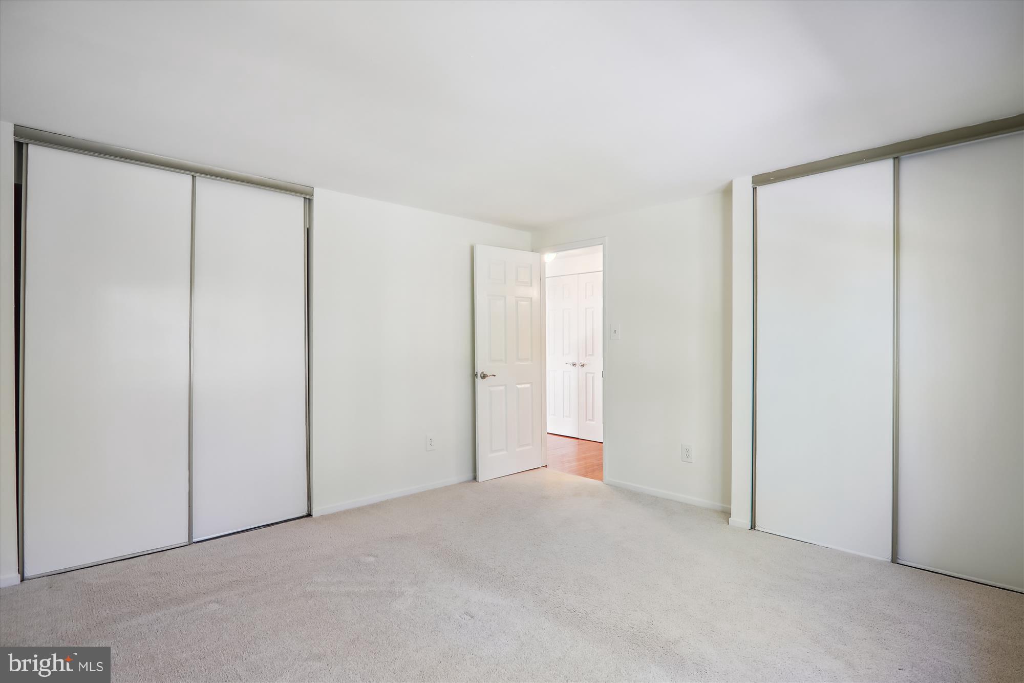 FALLSREACH - Residential Lease