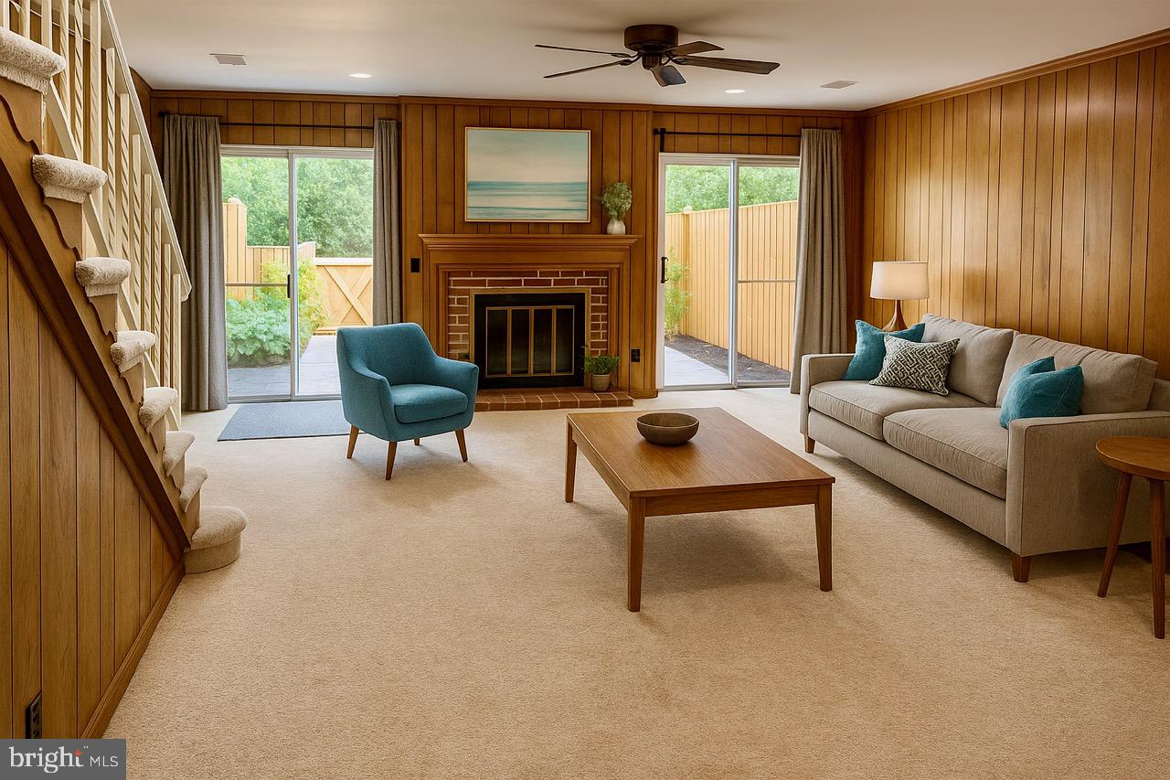 SUMNER SQUARE - Residential