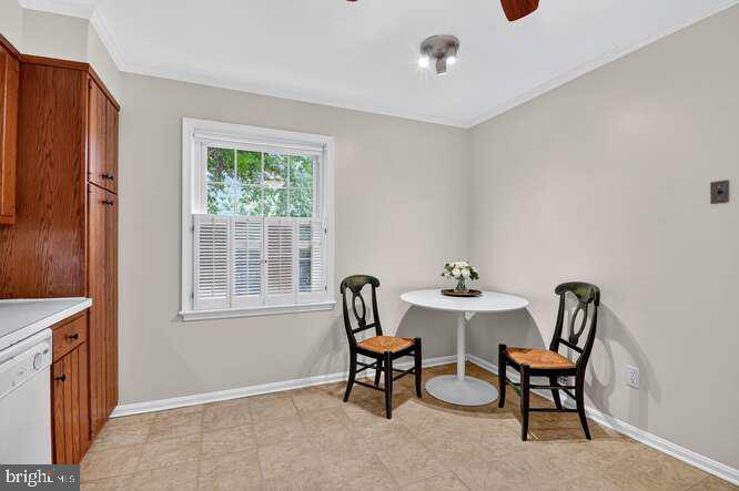 SUMNER SQUARE - Residential