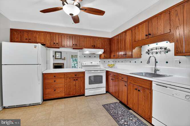 SUMNER SQUARE - Residential