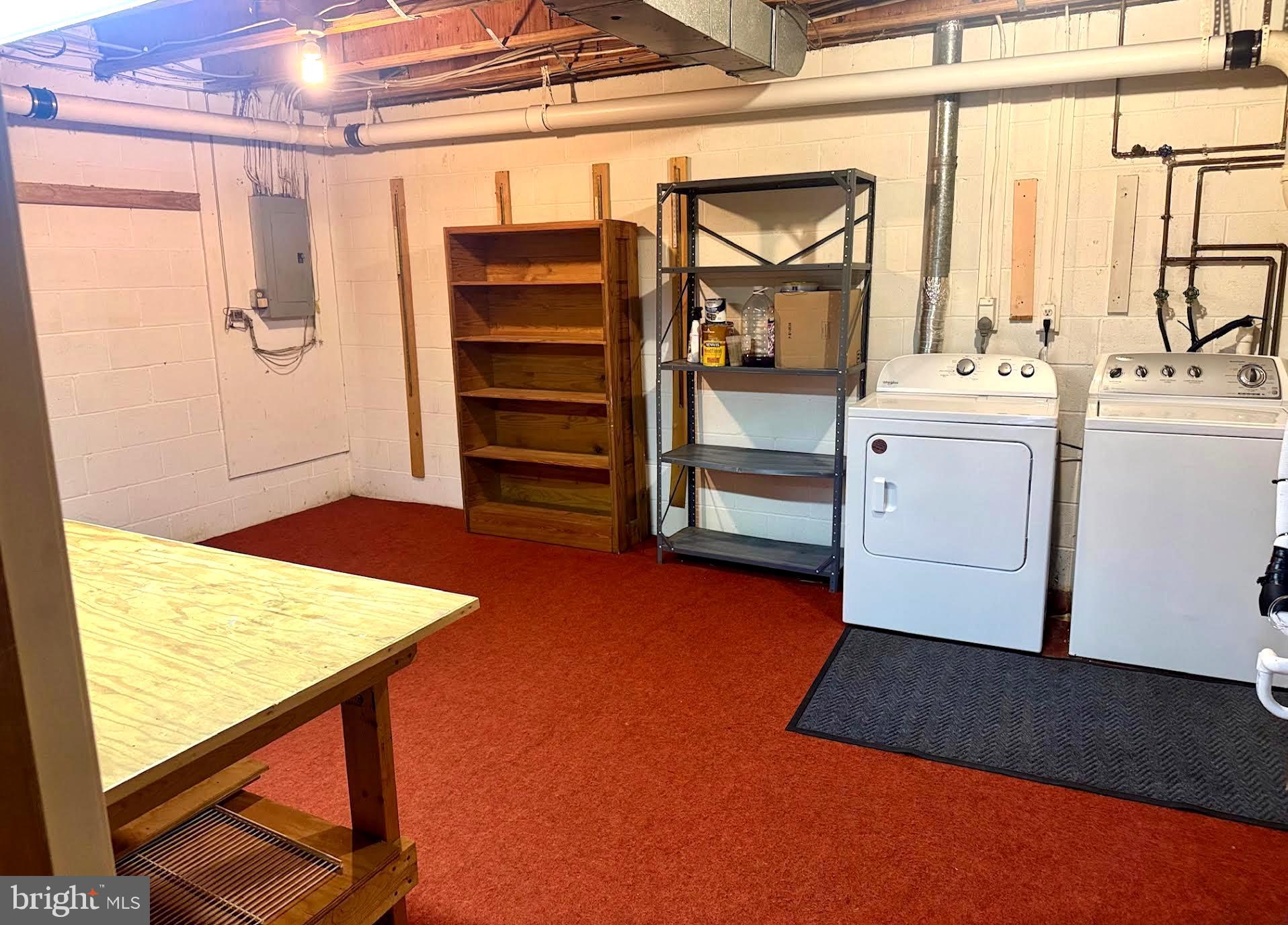 SUMNER SQUARE - Residential