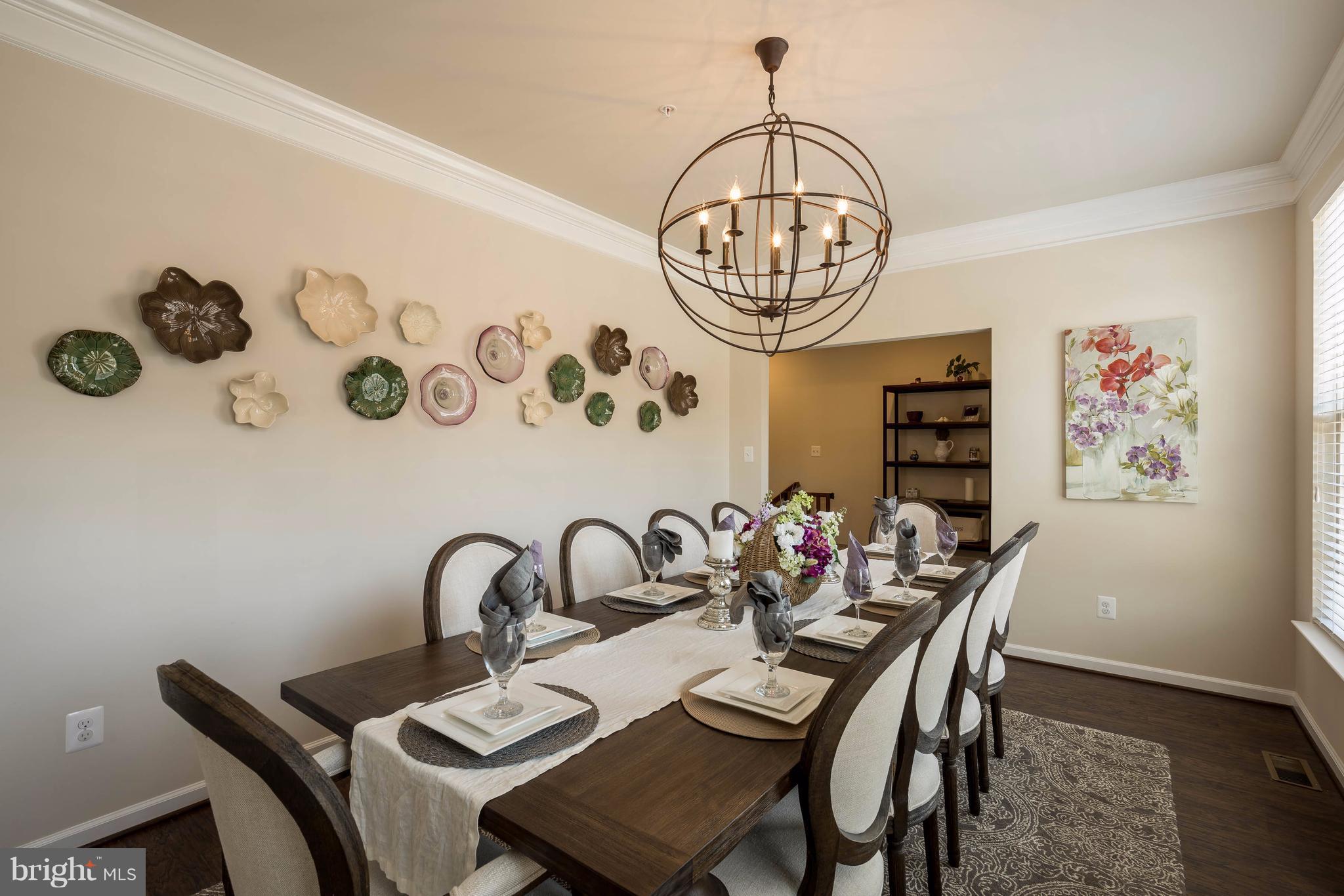 MADISON CRESCENT - Residential