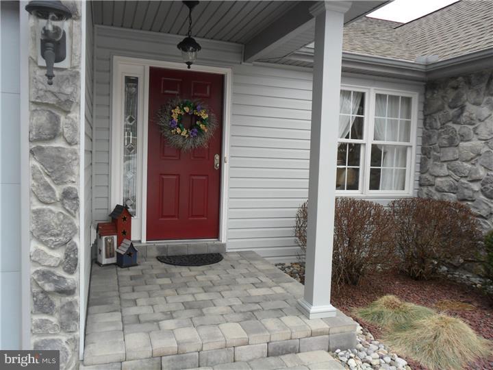 LAKE WYNONAH - Residential