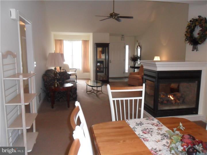 LAKE WYNONAH - Residential