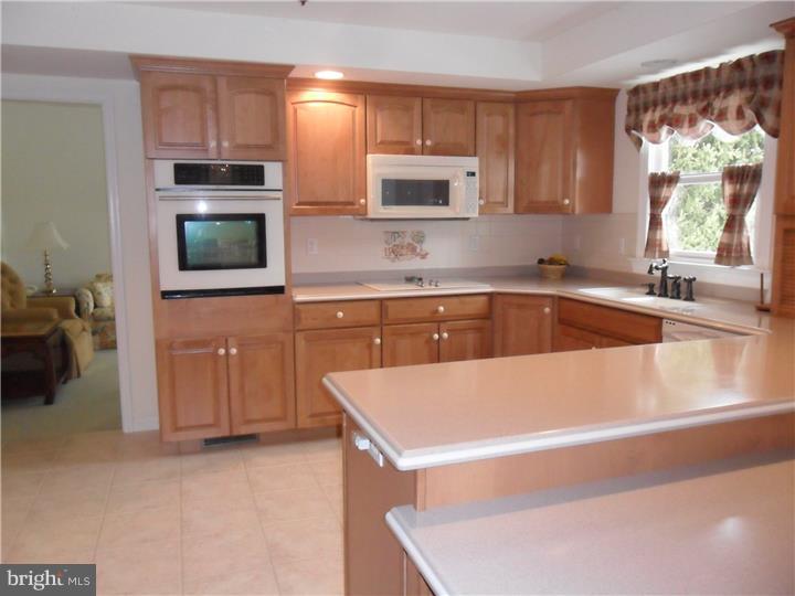 LAKE WYNONAH - Residential