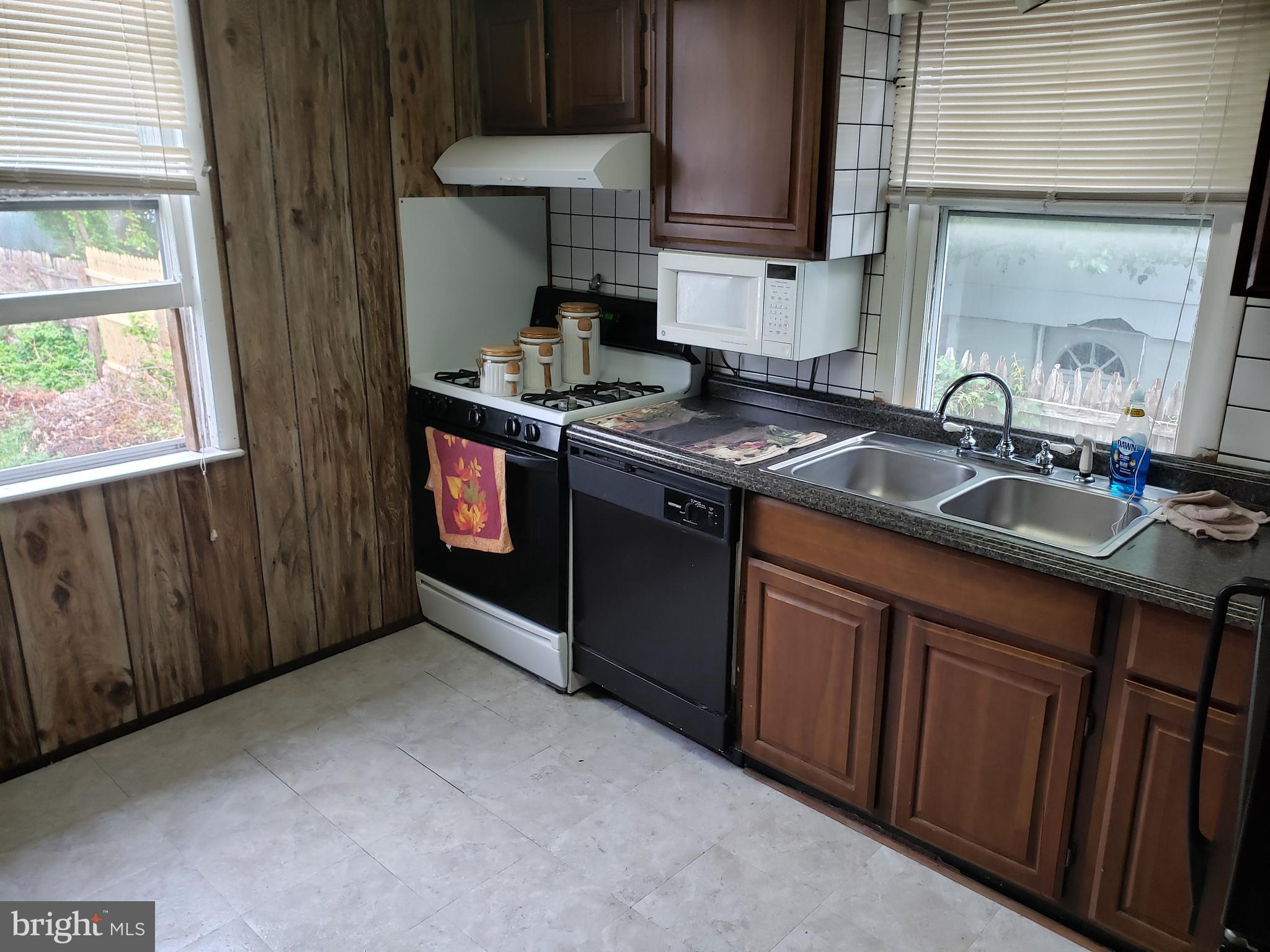 HAMILTON HEIGHTS - Residential