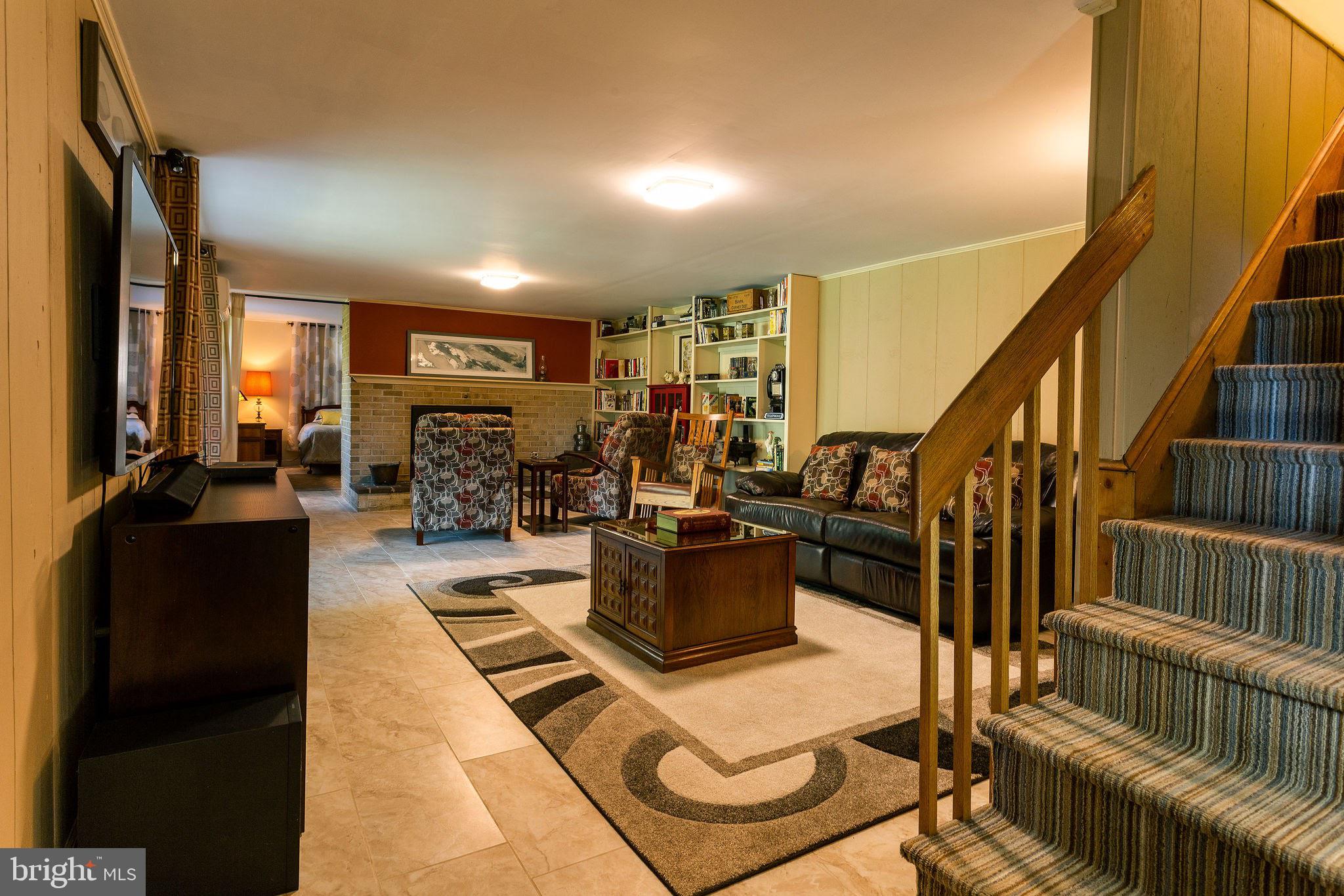 RIDGE CREST ESTATES - Residential