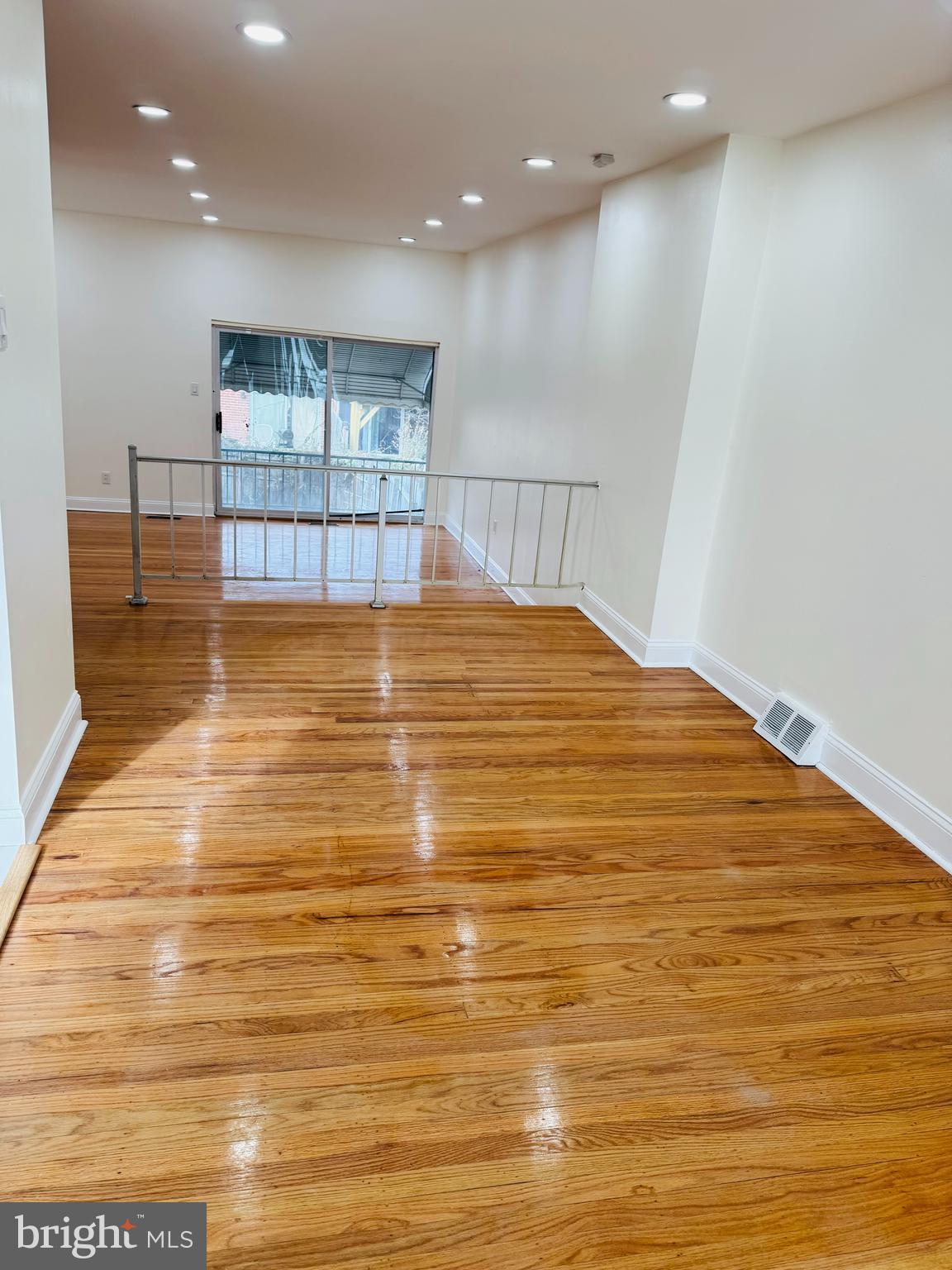 6829 LINDBERGH BOULEVARD