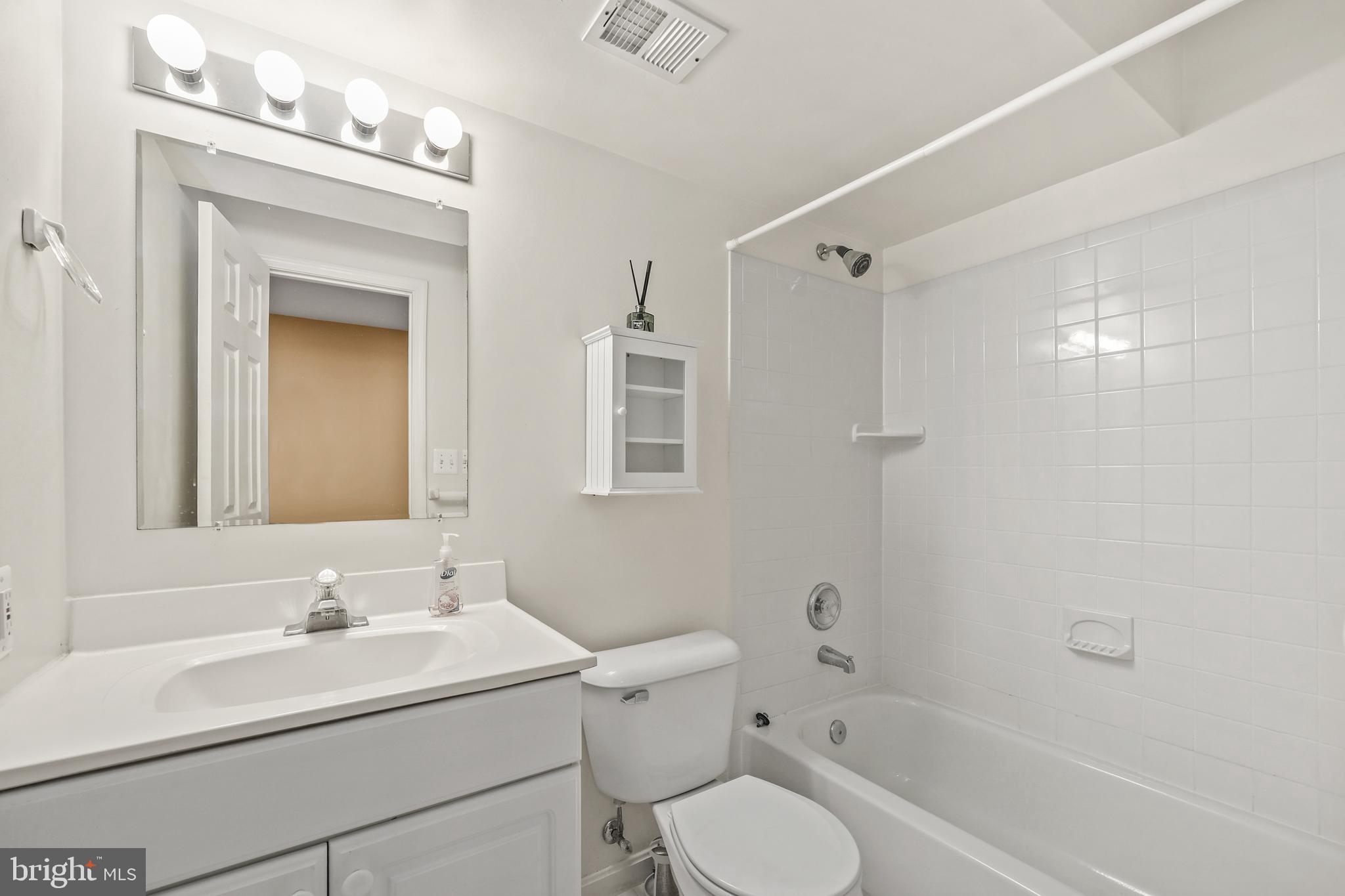 WESCOTT WOODS - Residential