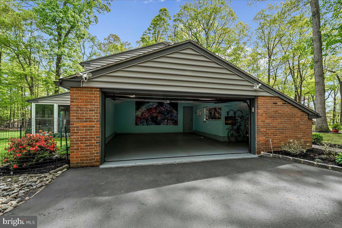 VALLEY FORGE MTN - Residential