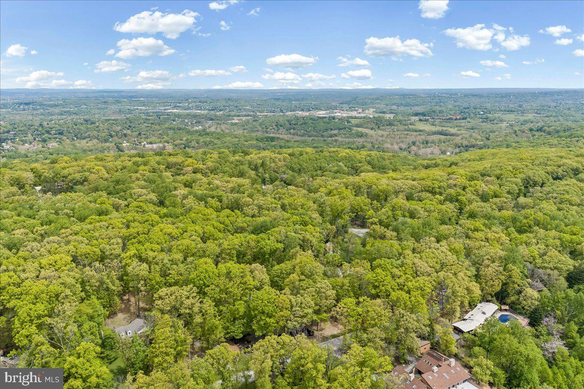 VALLEY FORGE MTN - Residential