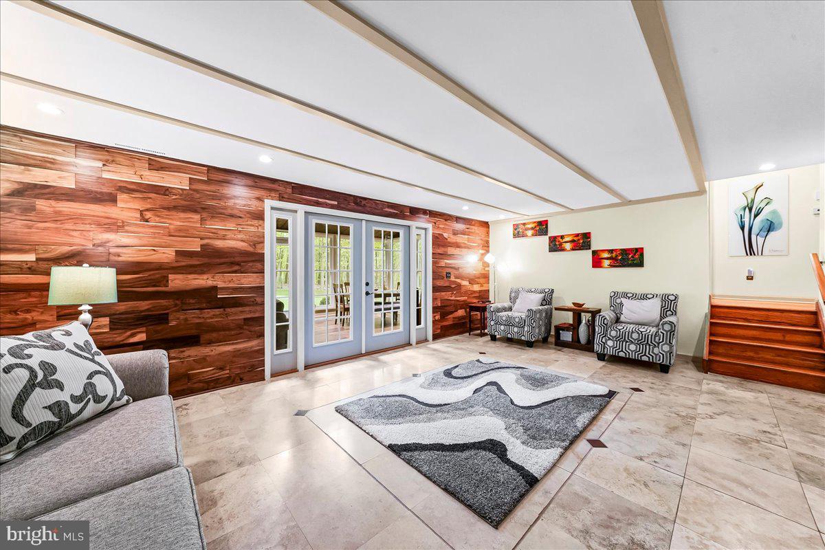 VALLEY FORGE MTN - Residential