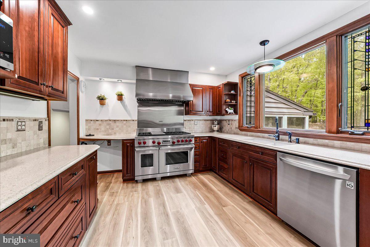 VALLEY FORGE MTN - Residential