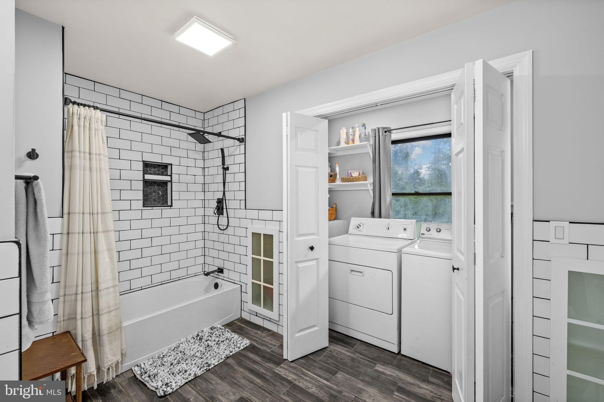 HUNTERS LODGE - Residential