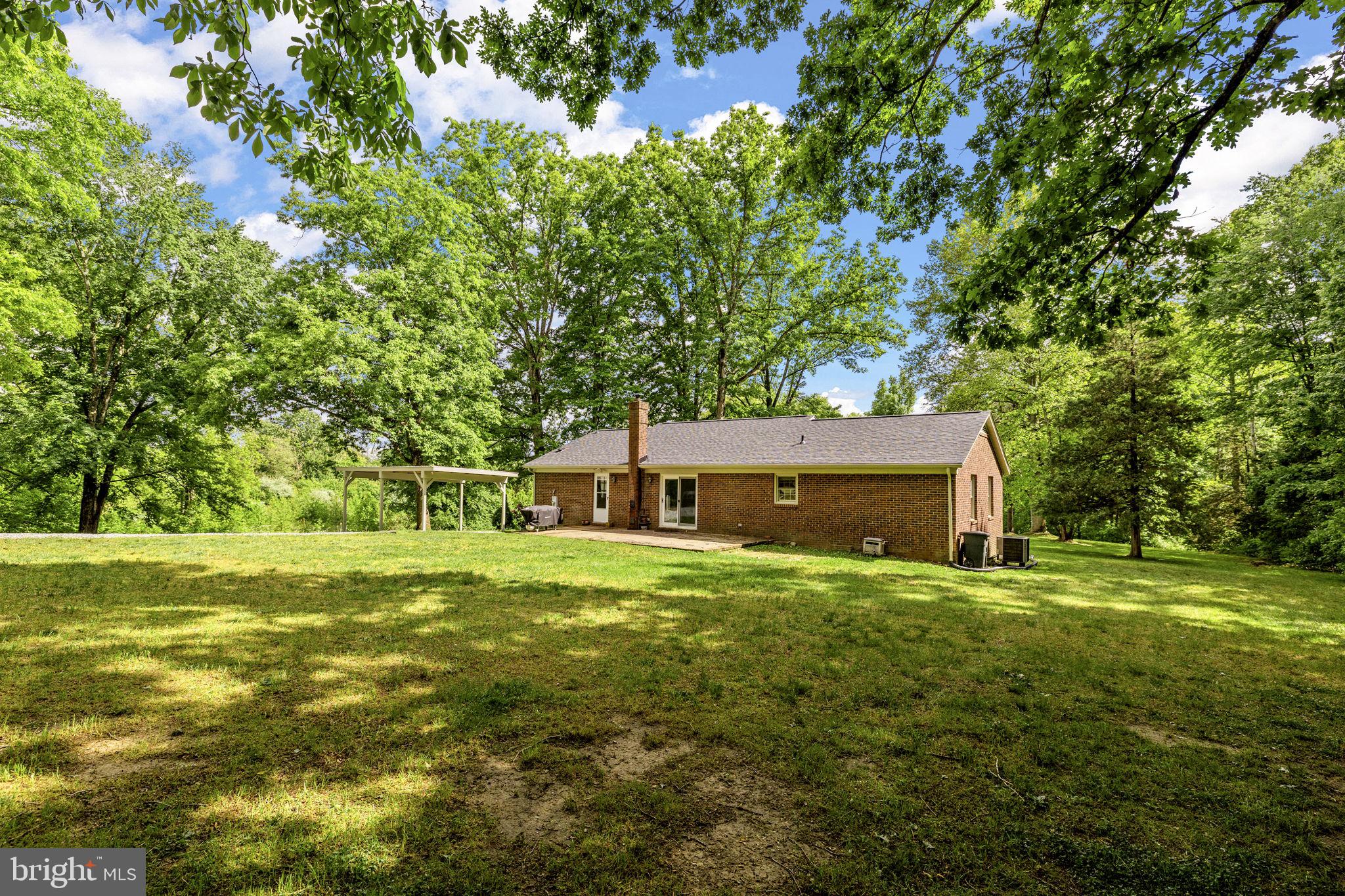 HUNTERS LODGE - Residential