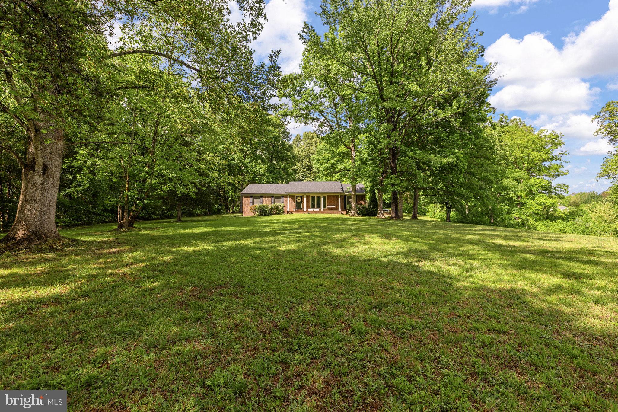HUNTERS LODGE - Residential