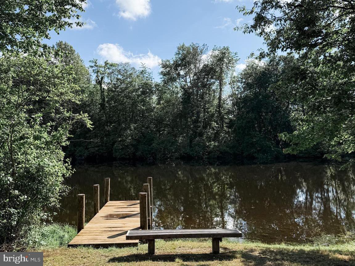 HUNTERS LODGE - Residential
