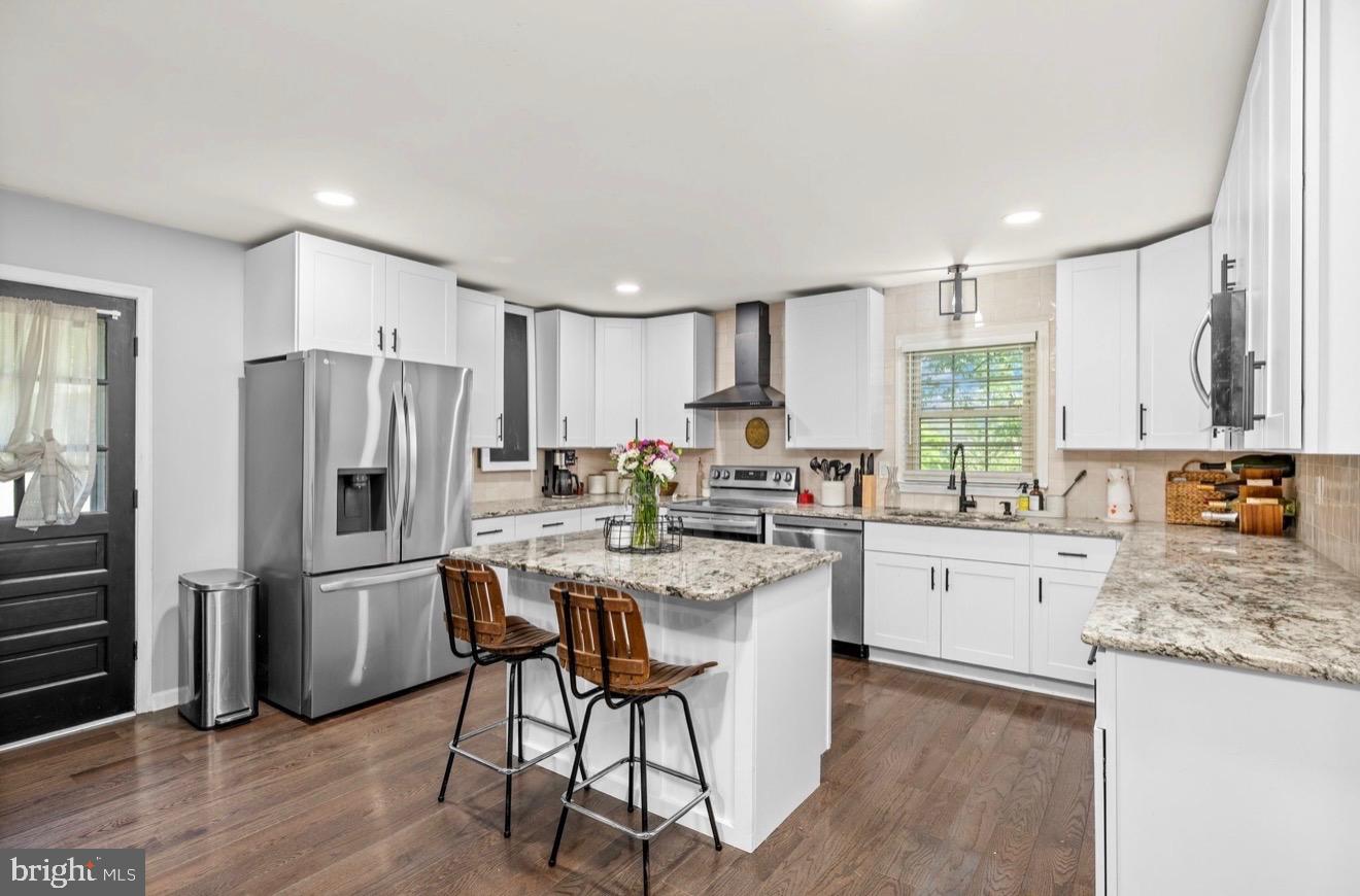 HUNTERS LODGE - Residential