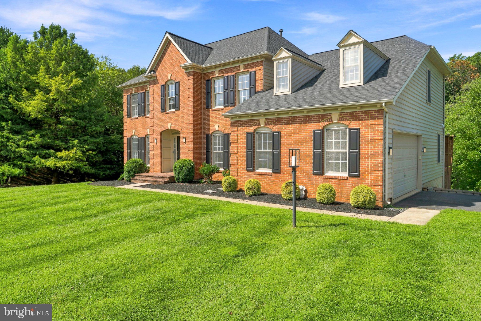 12 WINDFLOWER COURT