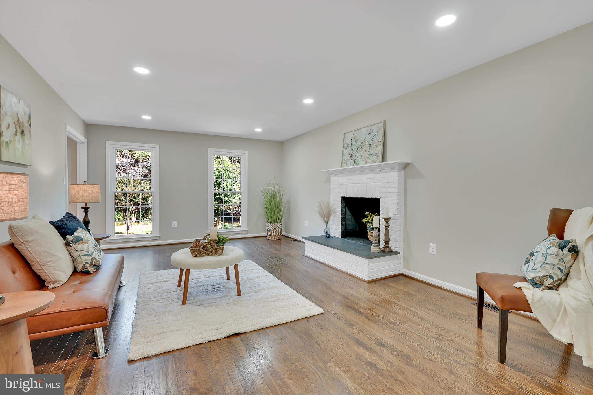 HICKORY CREEK - Residential