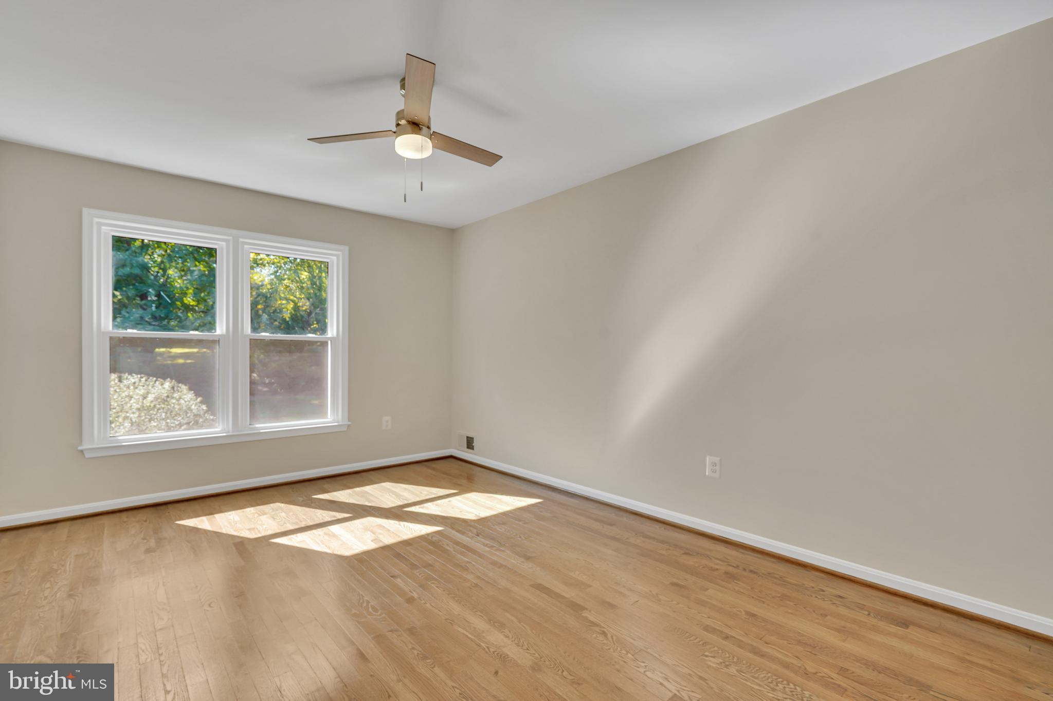 HICKORY CREEK - Residential