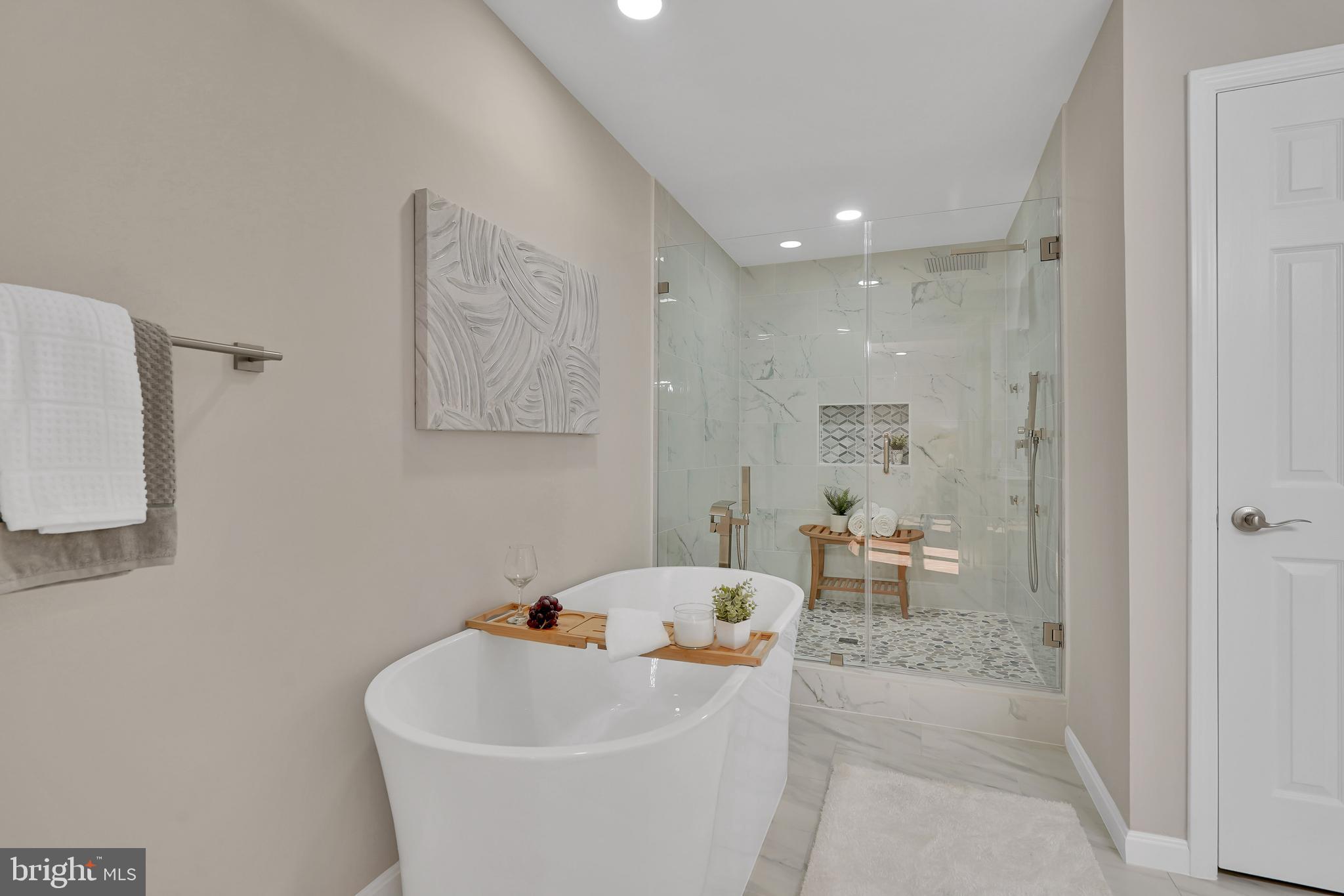 HICKORY CREEK - Residential