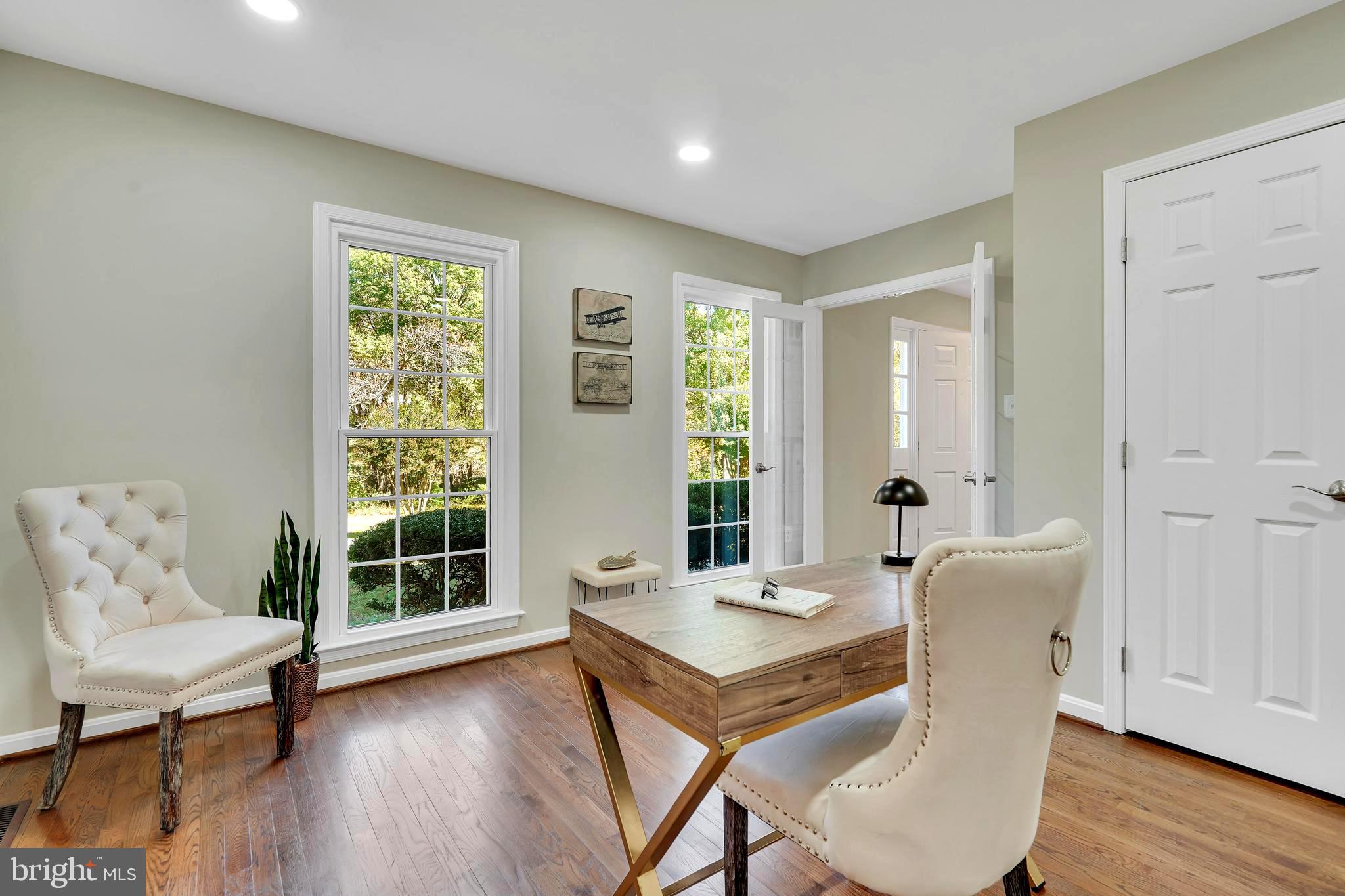 HICKORY CREEK - Residential