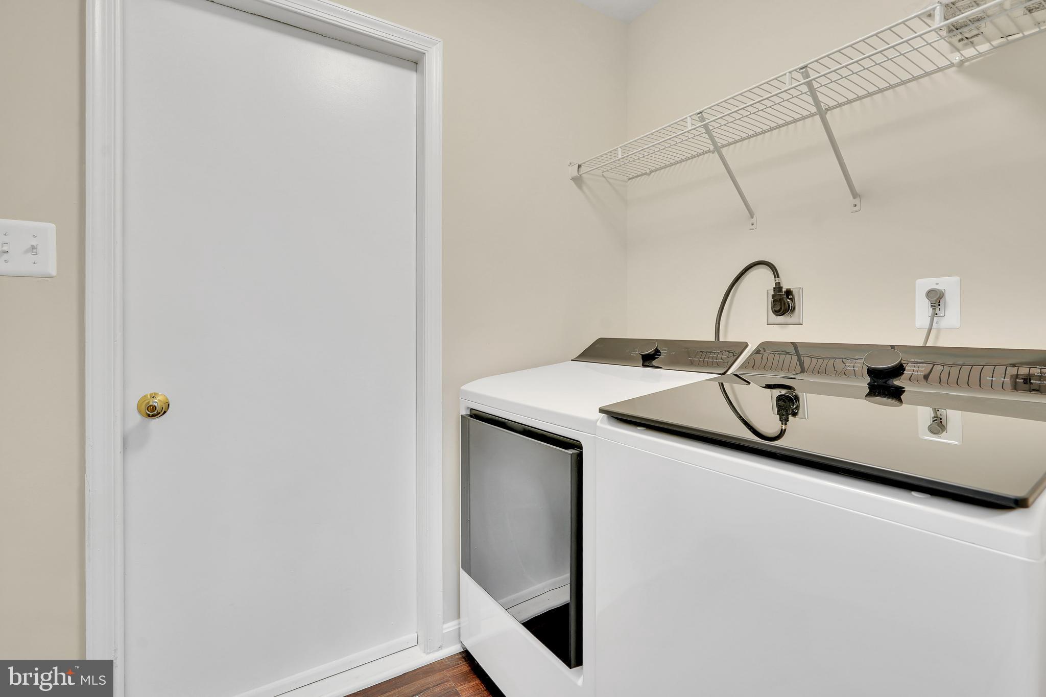 HICKORY CREEK - Residential