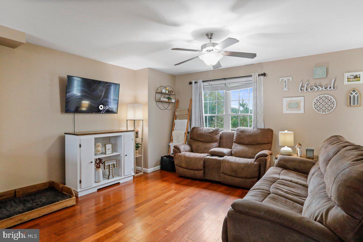 MADISON VILLAGE - Residential