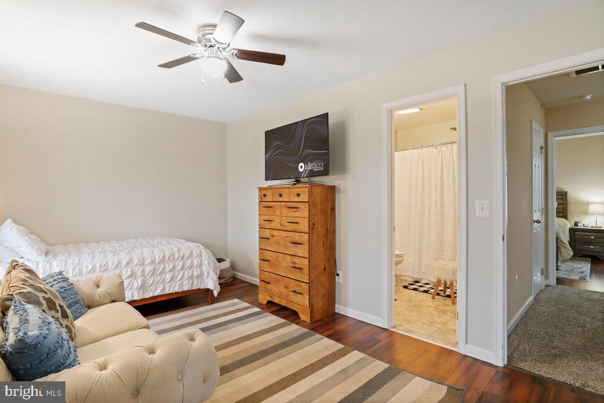 MADISON VILLAGE - Residential