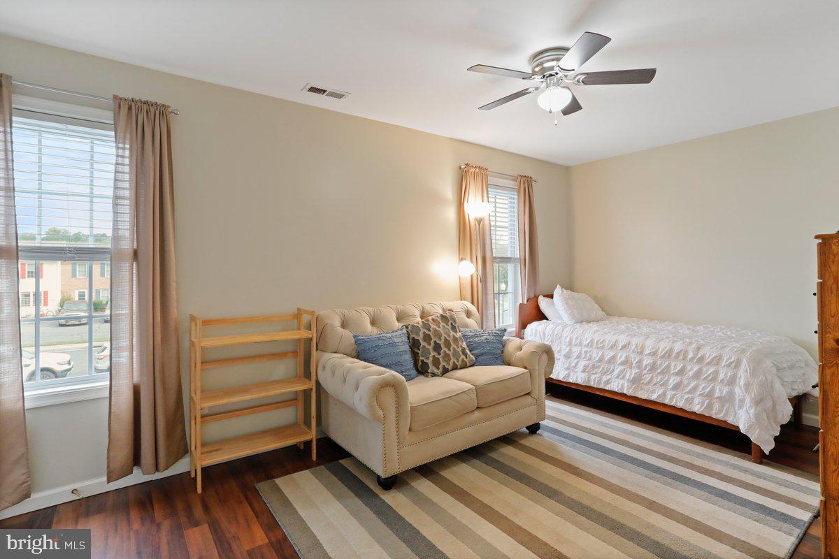 MADISON VILLAGE - Residential