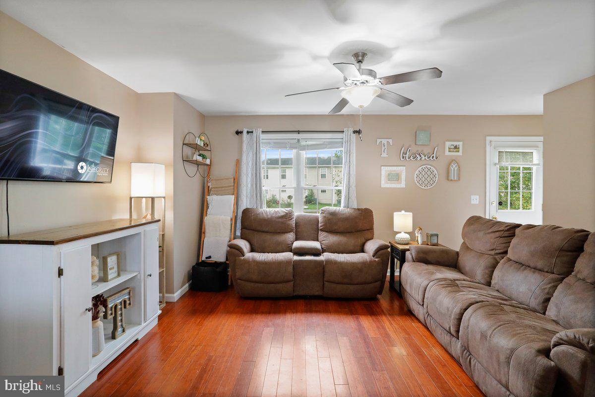 MADISON VILLAGE - Residential