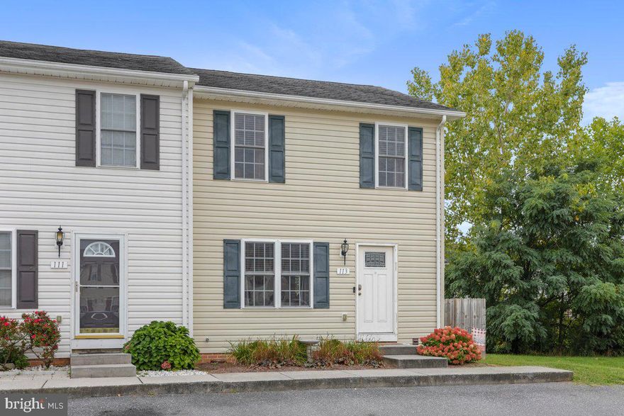 Welcome to 113 Kadies Lane, Edinburg, VA, a 2 bedroom, 2.5 bathroom, end-unit, townhome located less than a mile from I81 and route 11. This well maintained townhome has many improvements; new HVAC, new flooring in both bedrooms, new toilets, new kitchen appliances, new carpets on stairs, new front door and fence installed within the last 5 years. With 1200 total square feet, this home also has a 600 sq ft unfinished basement to use as storage or finish out. From the entry, you are greeted by the open concept kitchen and living area with tons of natural light. Upstairs you will find 2 bedrooms fitted with their own personal bathrooms. Off the rear of the townhome is a deck and privacy fence. Don't miss your opportunity to call this place home!
