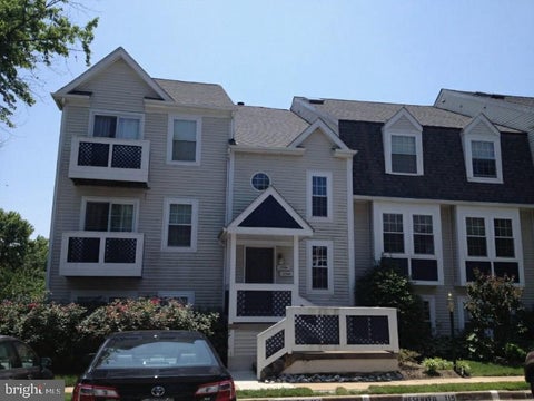 Condo For Rent - 12948 Grays Pointe Road #12948B<br/> FAIRFAX, VA 22033