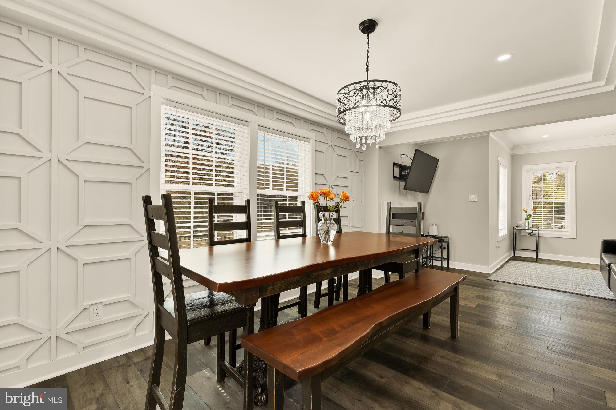 ROCK CREEK PALISADES - Residential