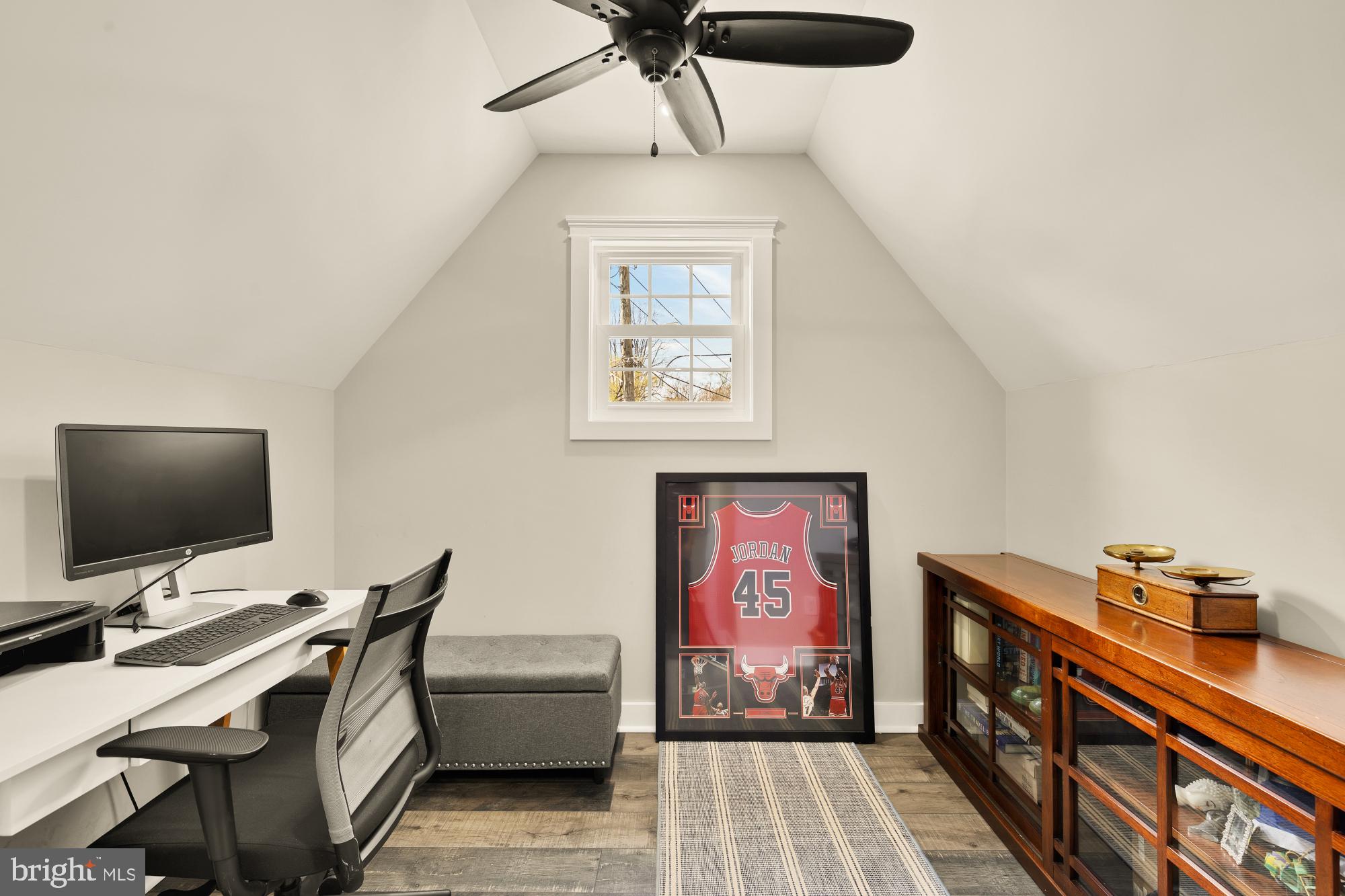 ROCK CREEK PALISADES - Residential