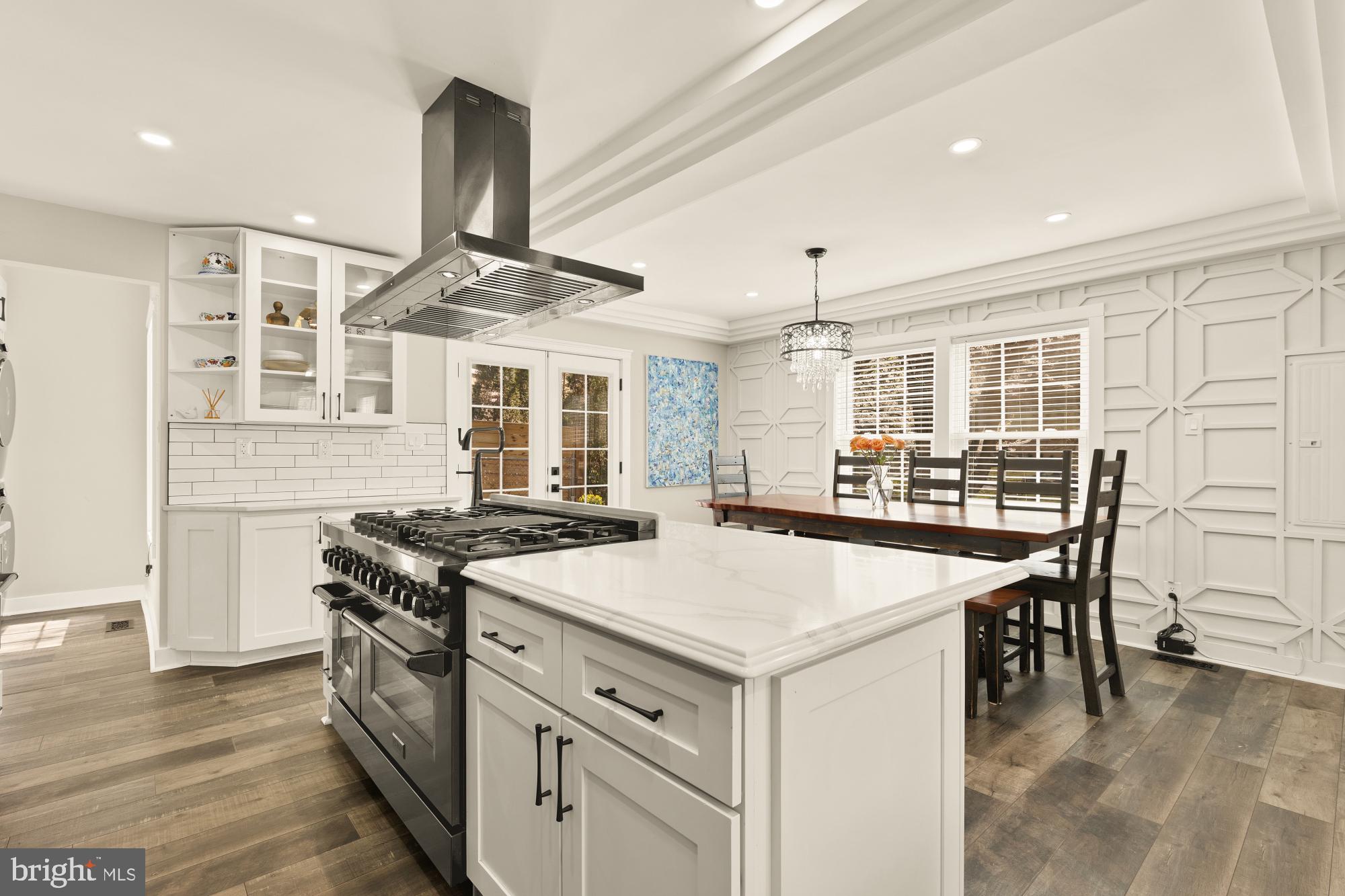 ROCK CREEK PALISADES - Residential