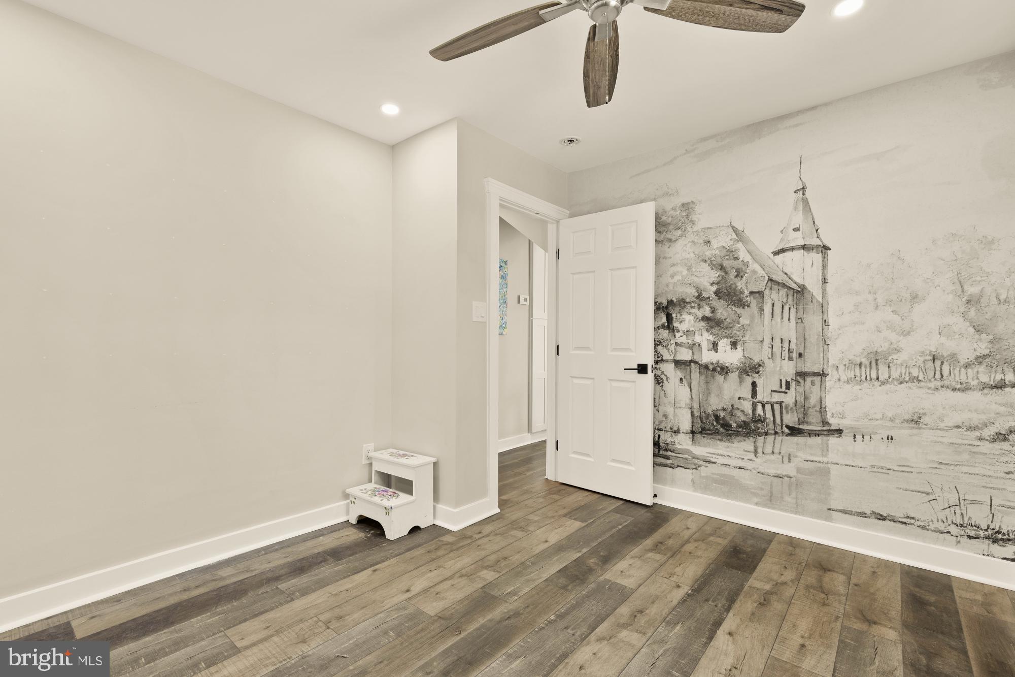 ROCK CREEK PALISADES - Residential