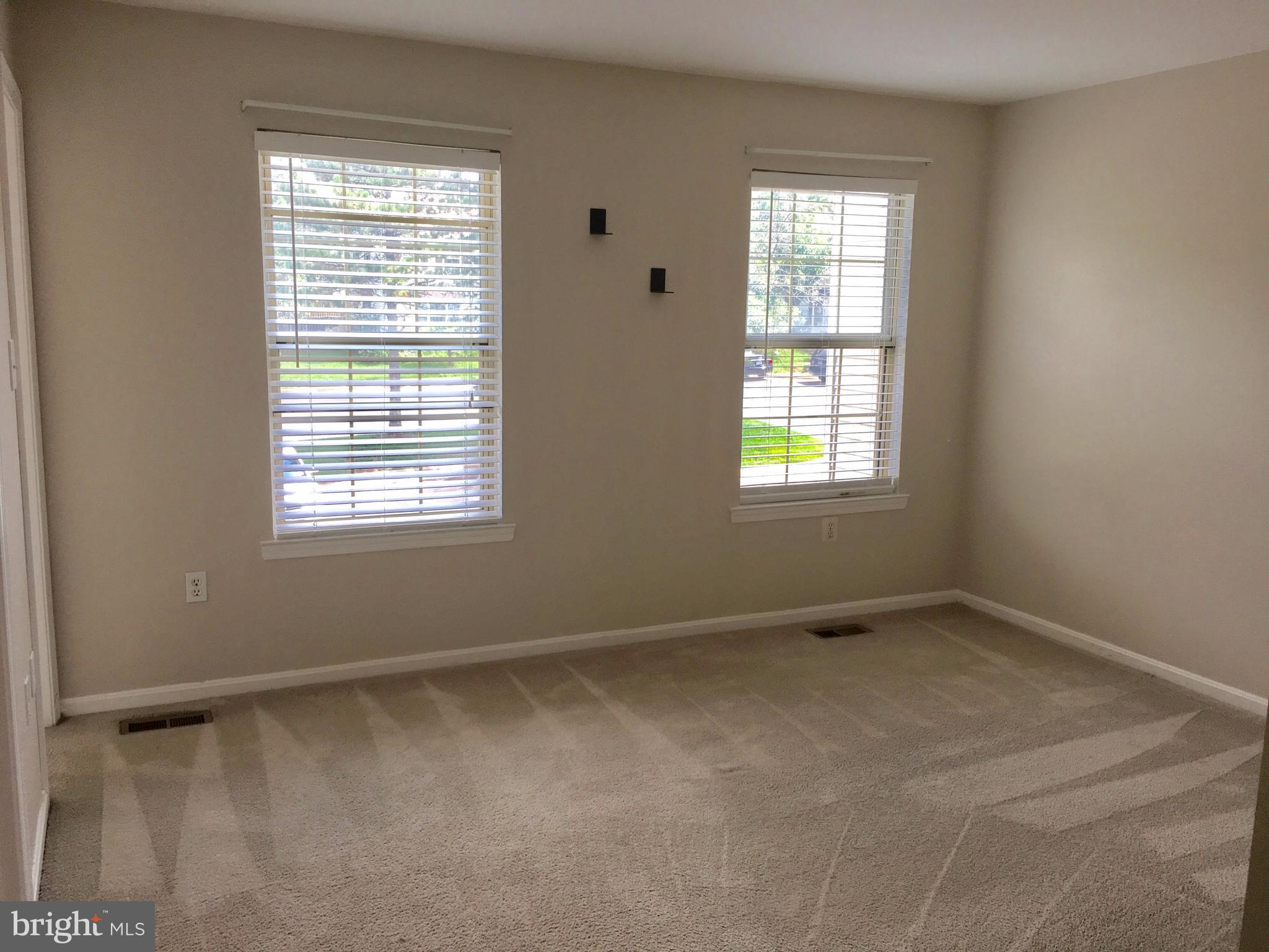 CROFTON COMMONS - Residential