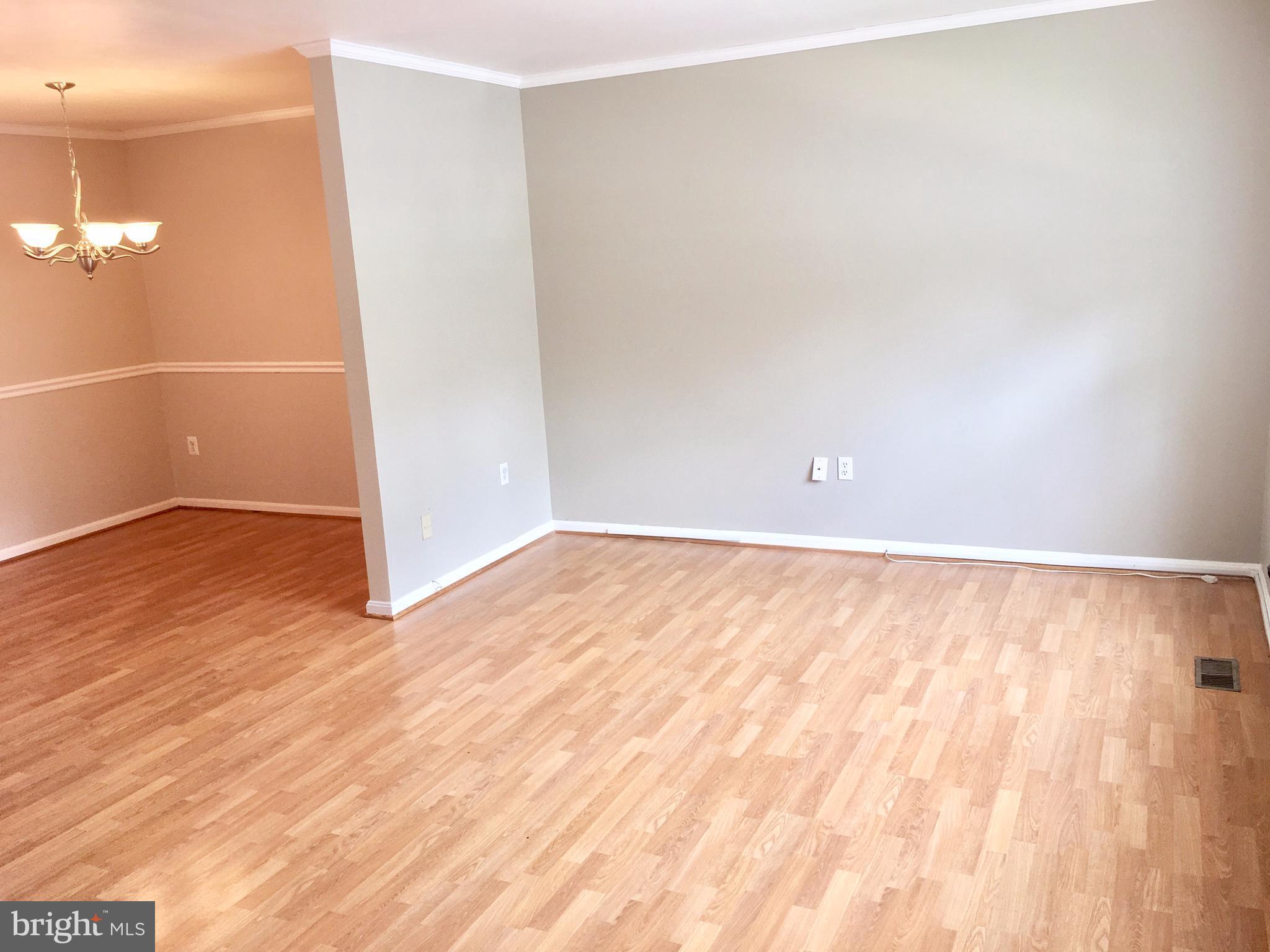 CROFTON COMMONS - Residential