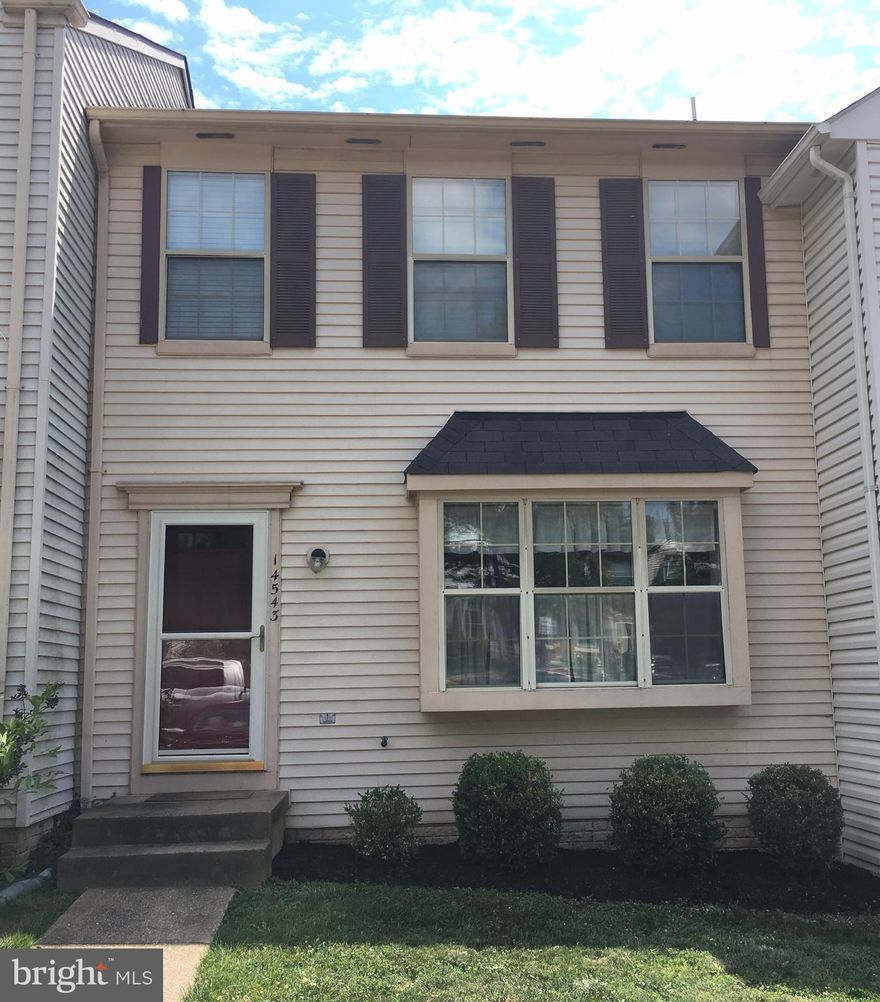 Great home..Large eat in kitchen with room for table, separate dining room and living room all on main level with nice laminate flooring. Huge lower level rec room with door to back yard. Good sized rooms upstairs, plenty of closet space and the master bath has been remodeled. Easy to get to local shopping, great restaurants, Rt. 28 and 29 and I-66.