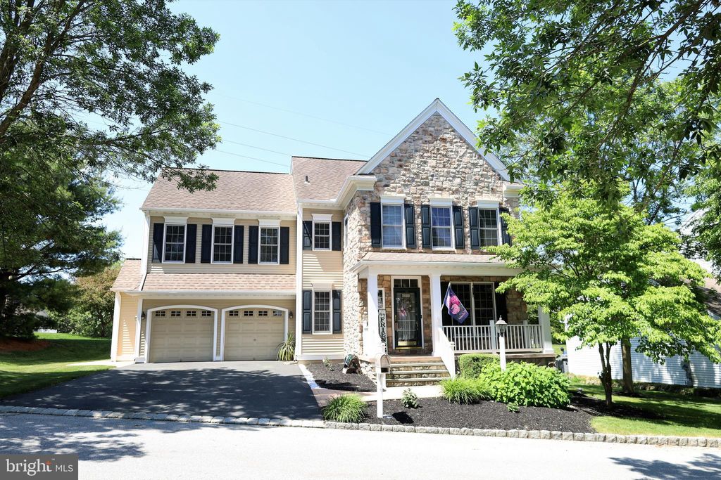 Photo of 308 LITTLE HL, LANCASTER, PA 17602 (MLS # PALA2036152)