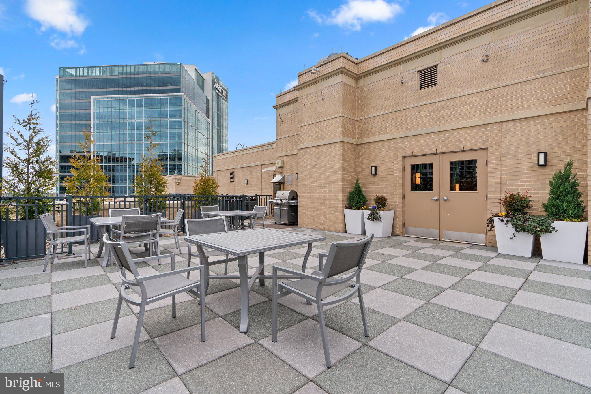 LIONSGATE - Residential