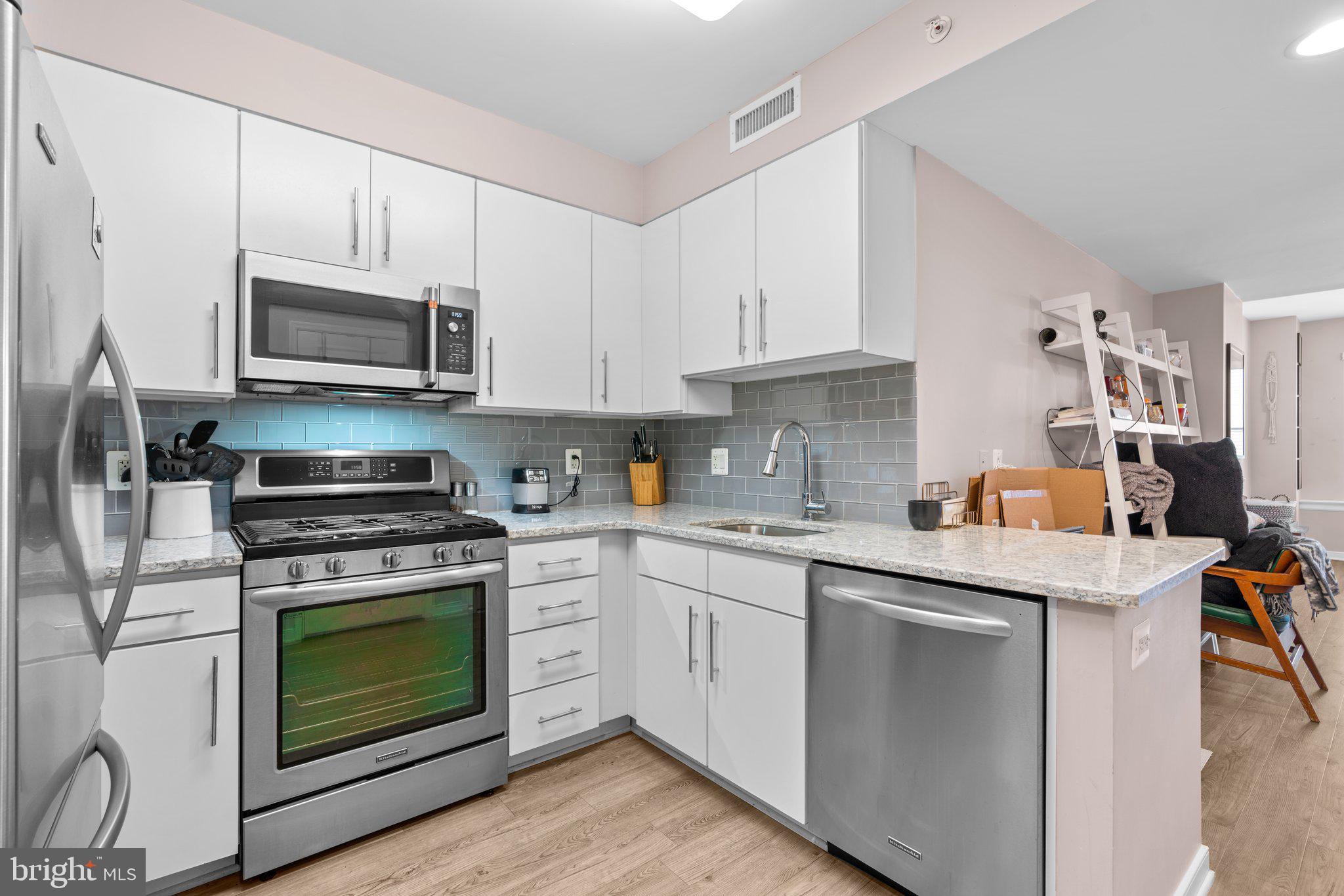 LIONSGATE - Residential