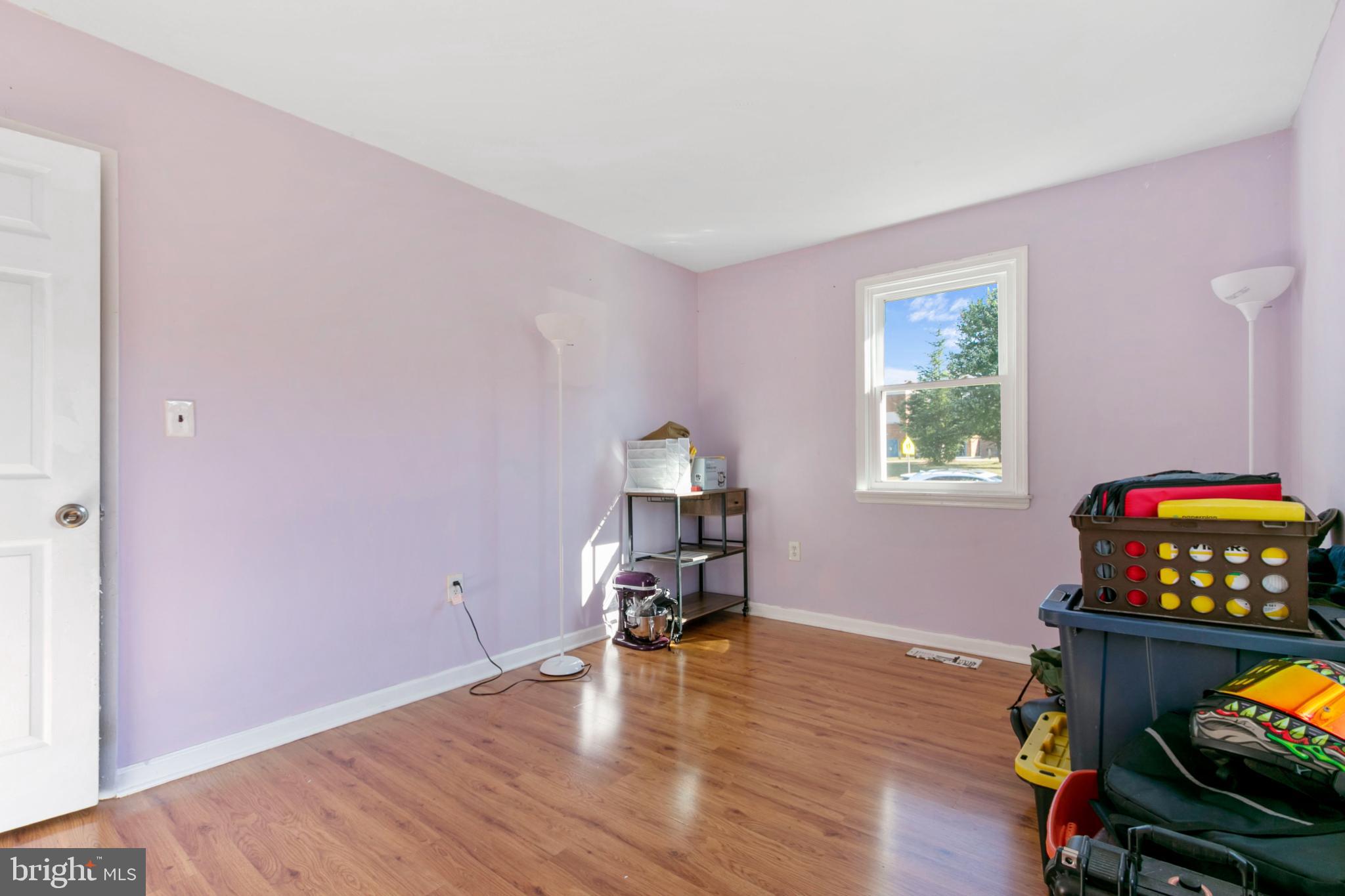 LAUREL - Residential