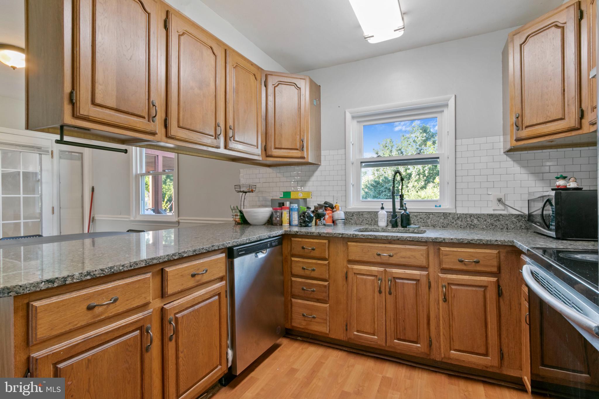 LAUREL - Residential