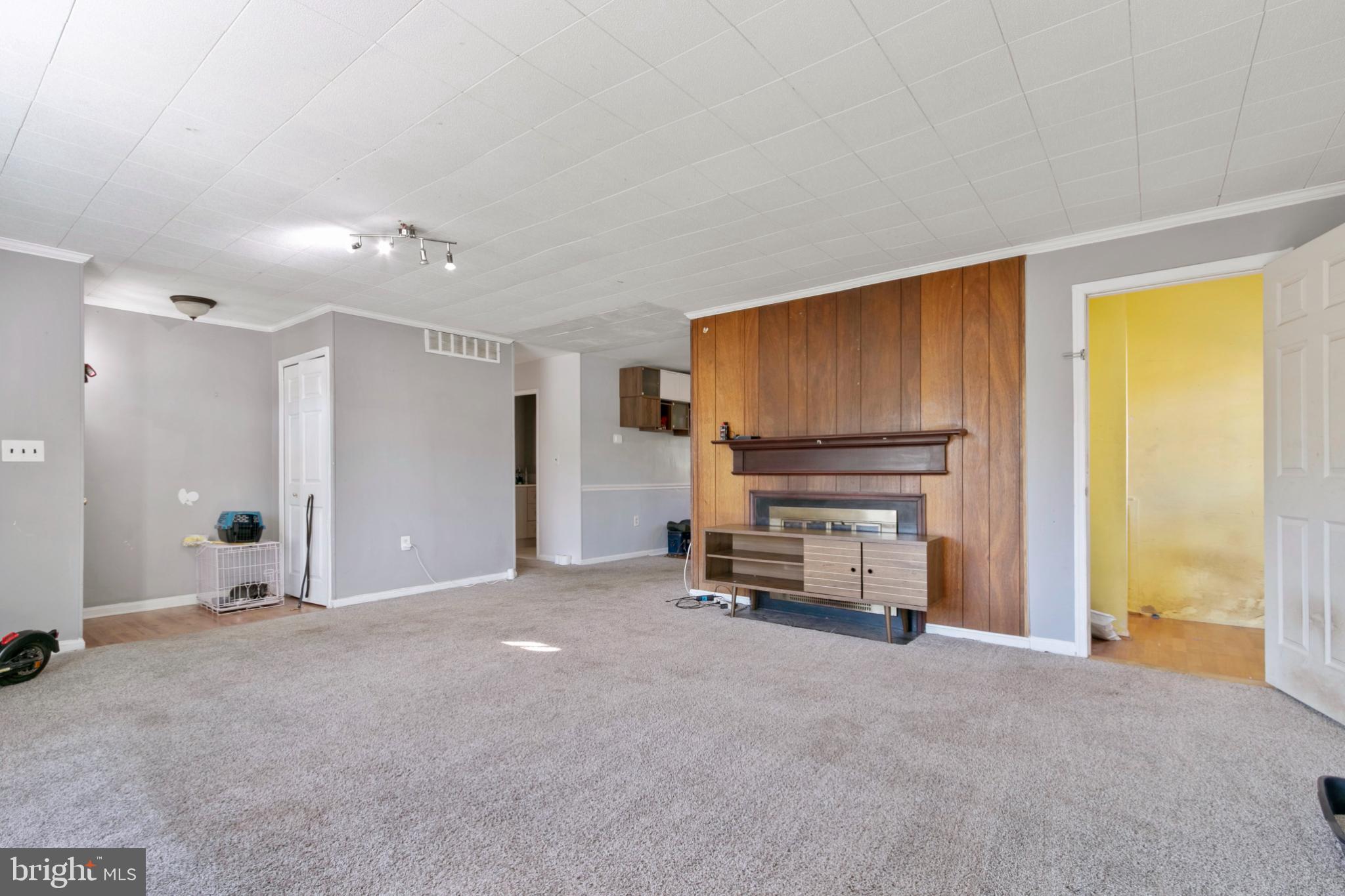 LAUREL - Residential