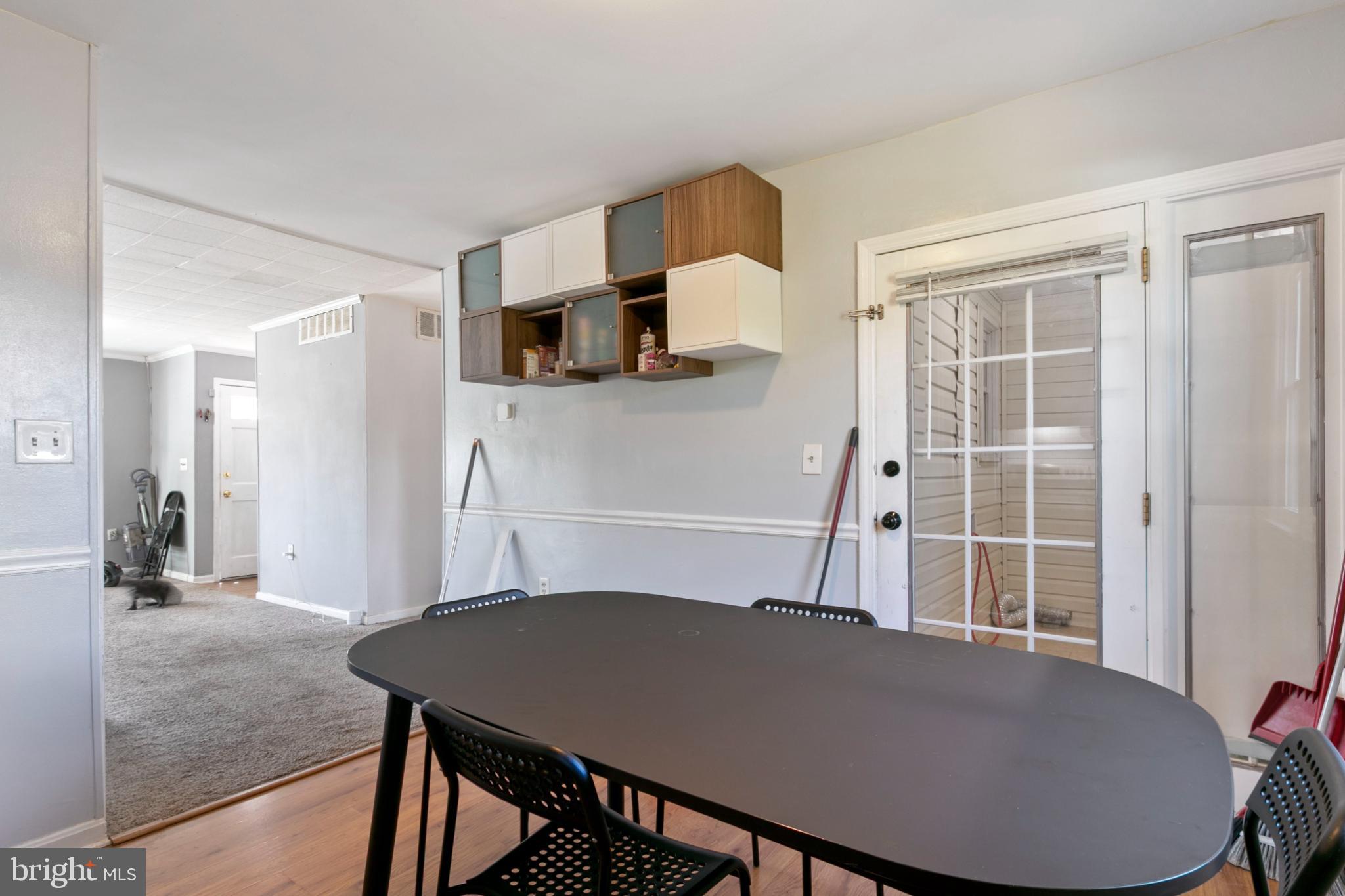 LAUREL - Residential