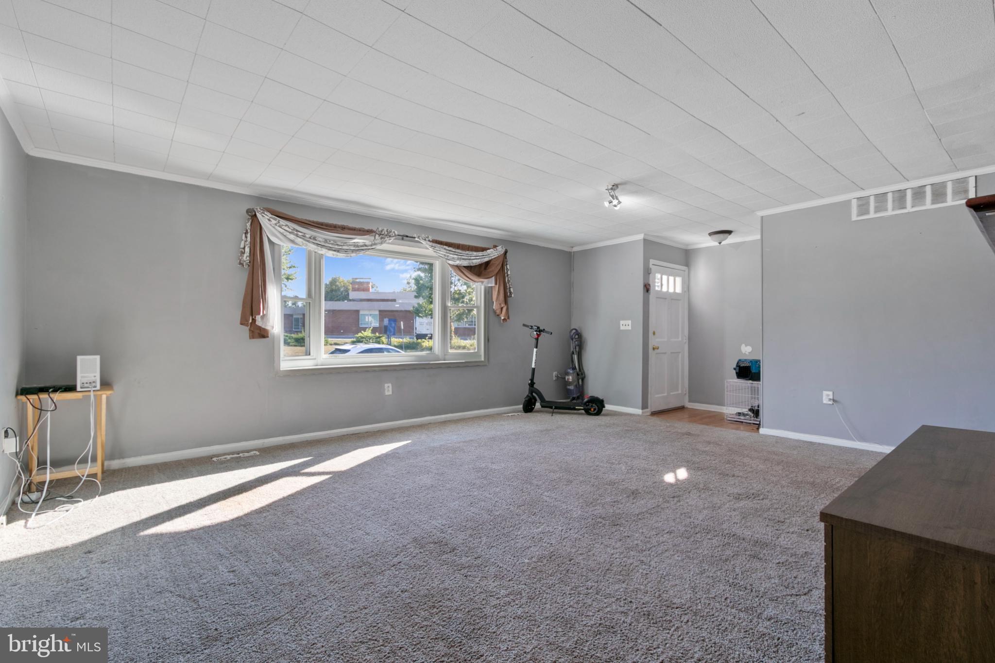 LAUREL - Residential