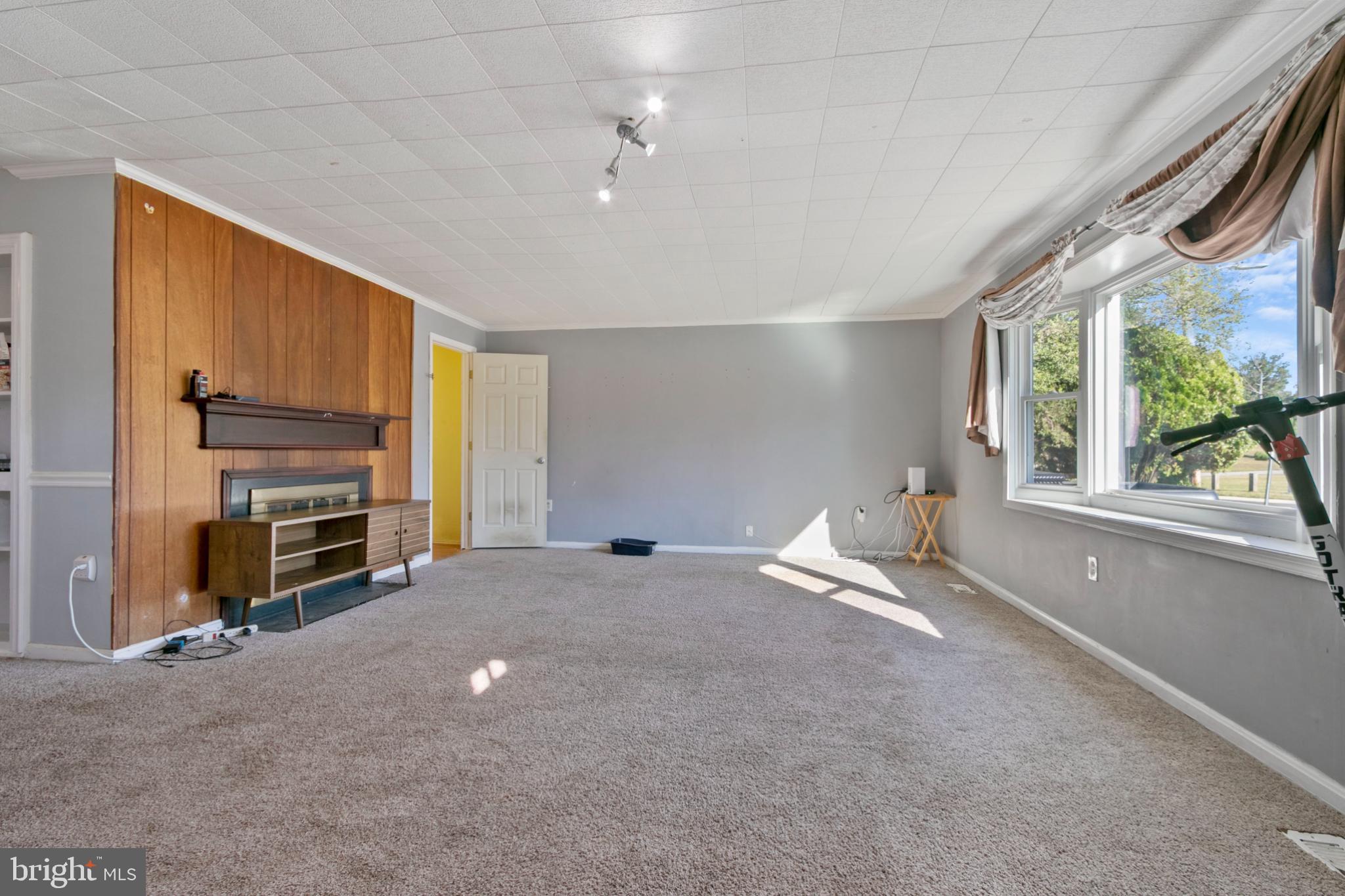 LAUREL - Residential